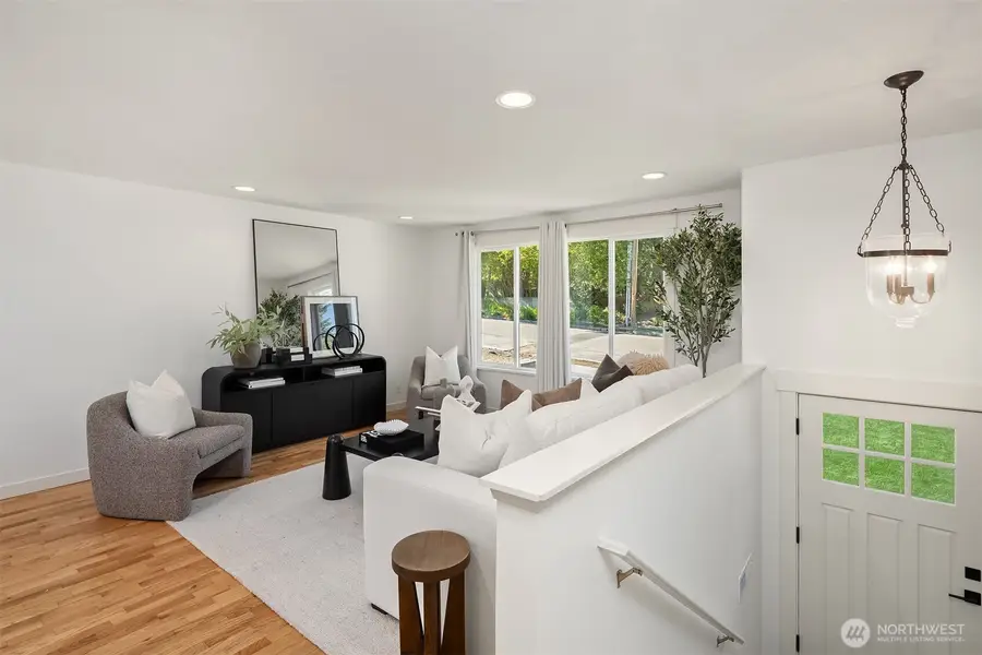 413 9th Avenue, Kirkland, WA 98033 - #2