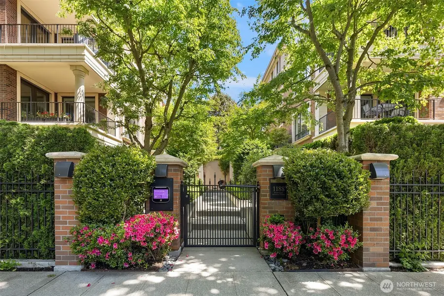 1188 Harvard Avenue E #3, Seattle, WA 98102 - #3