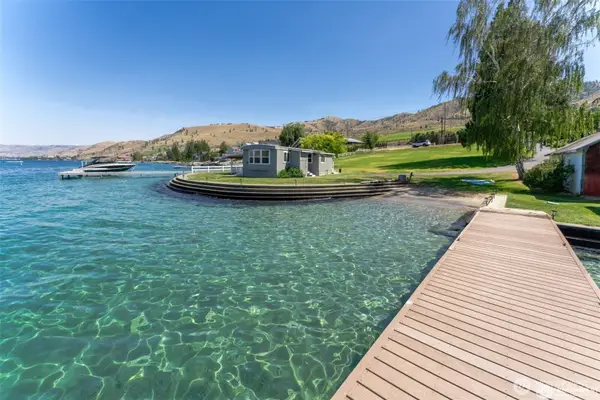 43 Gold Coast Lane, Chelan, WA 98816