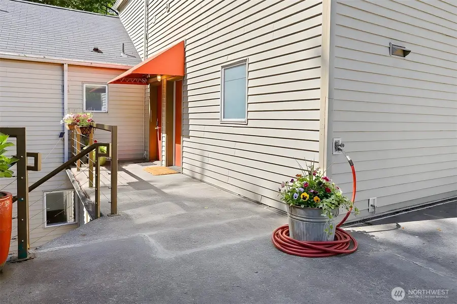 3406 W Government Way #7, Seattle, WA 98199 - #2