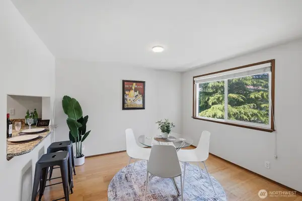 9522 1st Avenue Ne #A4, Seattle, WA 98115