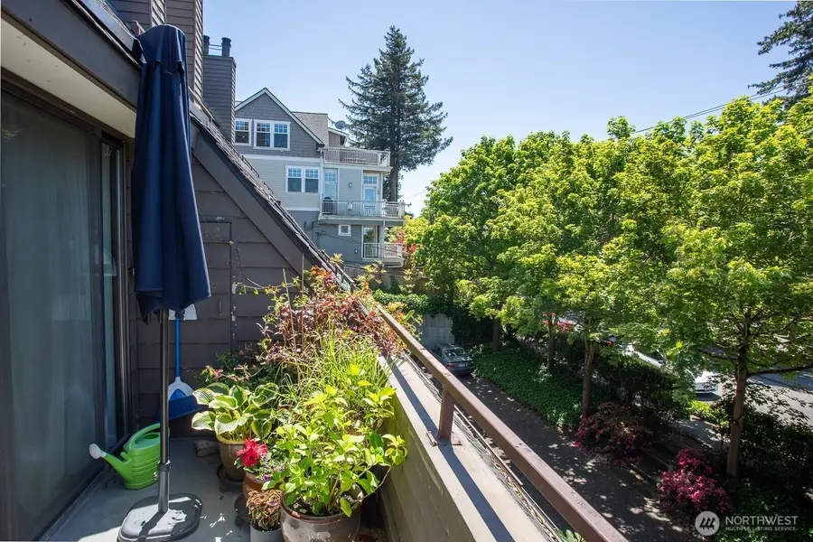 3030 14th Avenue W #203, Seattle, WA 98199 - #2