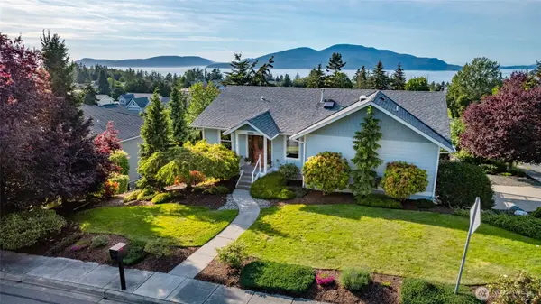 3602 8th Street, Anacortes, WA 98221