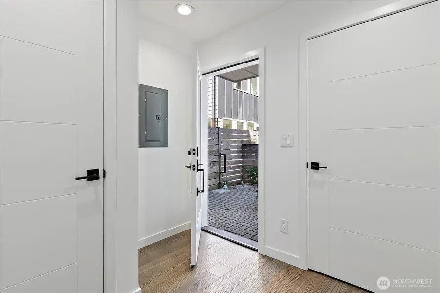 919 NW 56th Street #D, Seattle, WA 98107 - #2