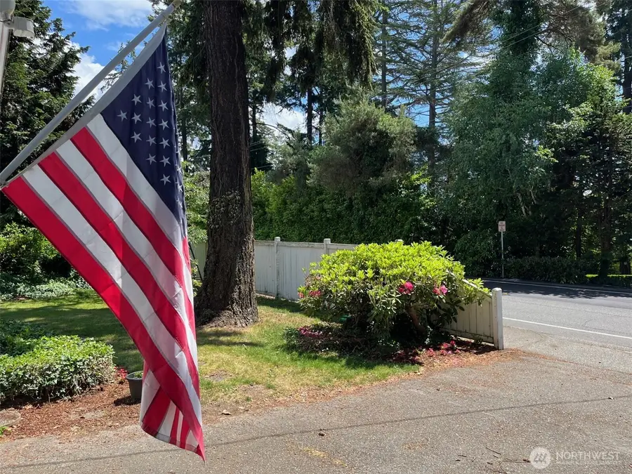 9100 Lake Washington Boulevard Ne, Bellevue, WA 98004 - #2