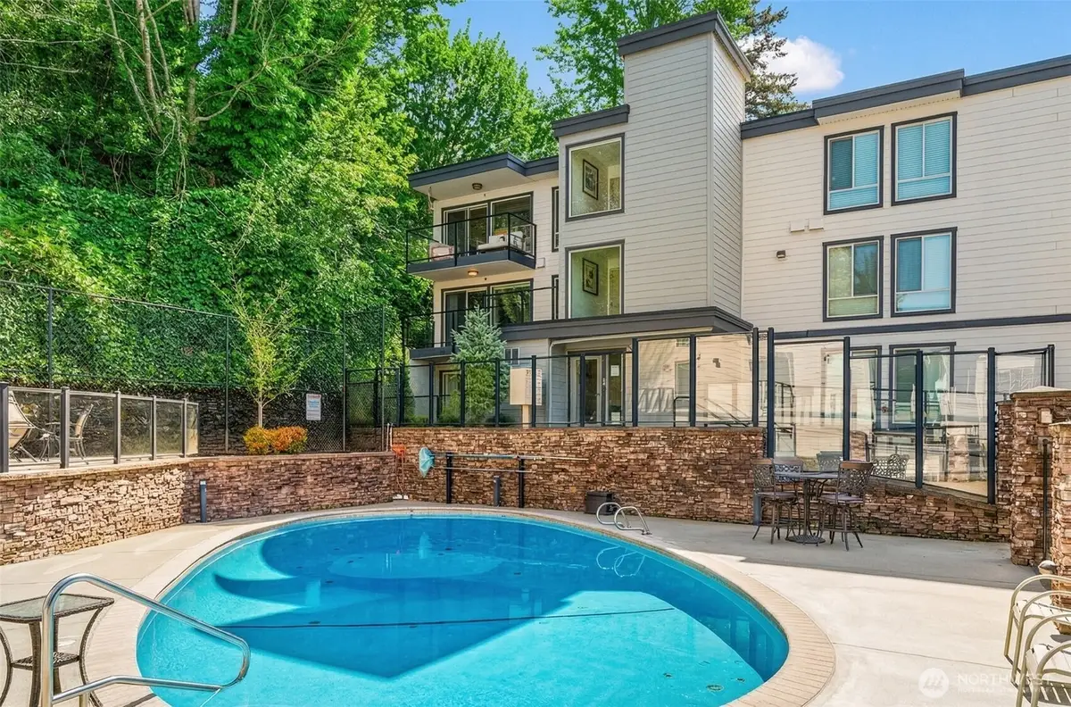 3212 81st Place Se #C301, Mercer Island, WA 98040 - #1