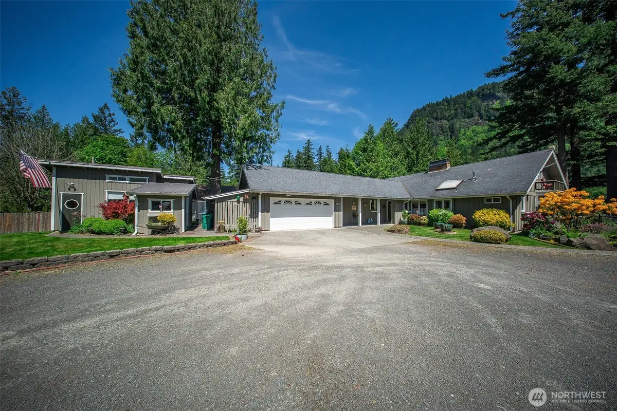 37418 W Lake Walker Drive Se, Enumclaw, WA 98022 - #1