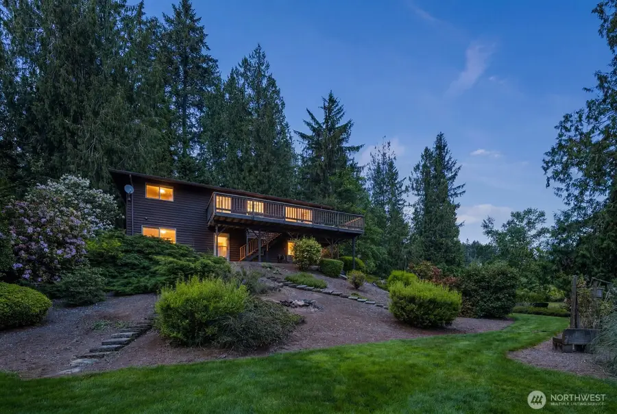 704 N Machias Rd, Lake Stevens, WA 98258 - #3