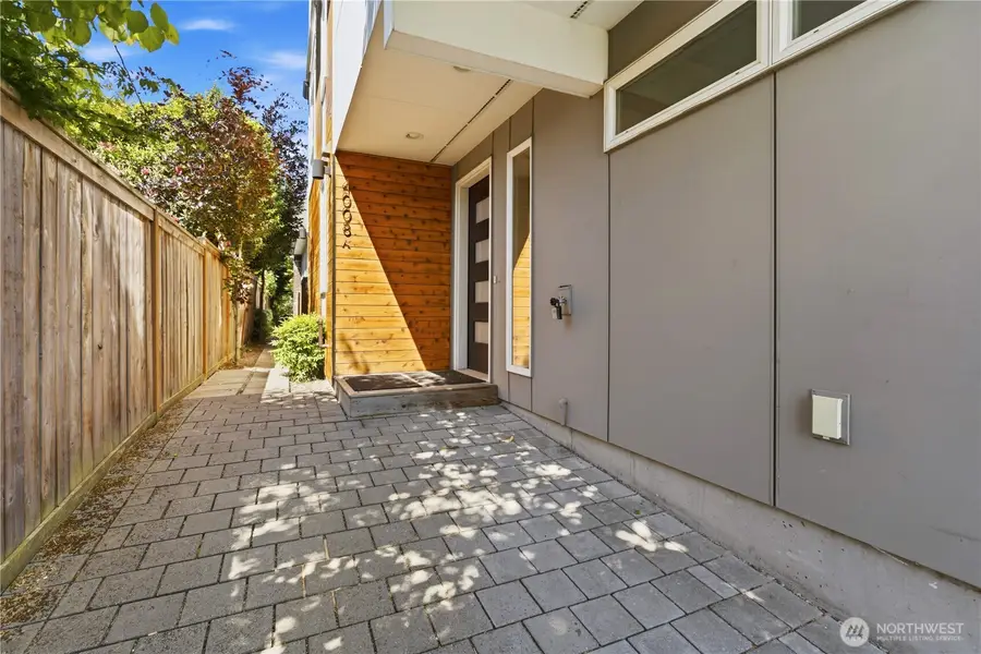 4008 Linden Ave N, Seattle, WA 98103 - #2