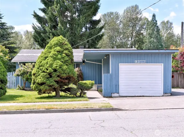 12805 64th Avenue S, Seattle, WA 98178