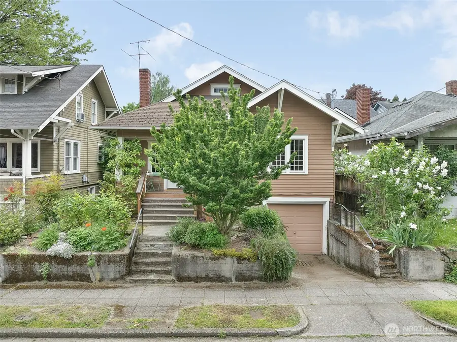 4651 1st Avenue Ne, Seattle, WA 98105 - #3