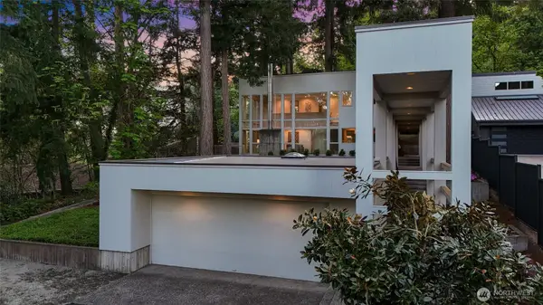 2261 W Lake Sammamish Parkway Se, Bellevue, WA 98008