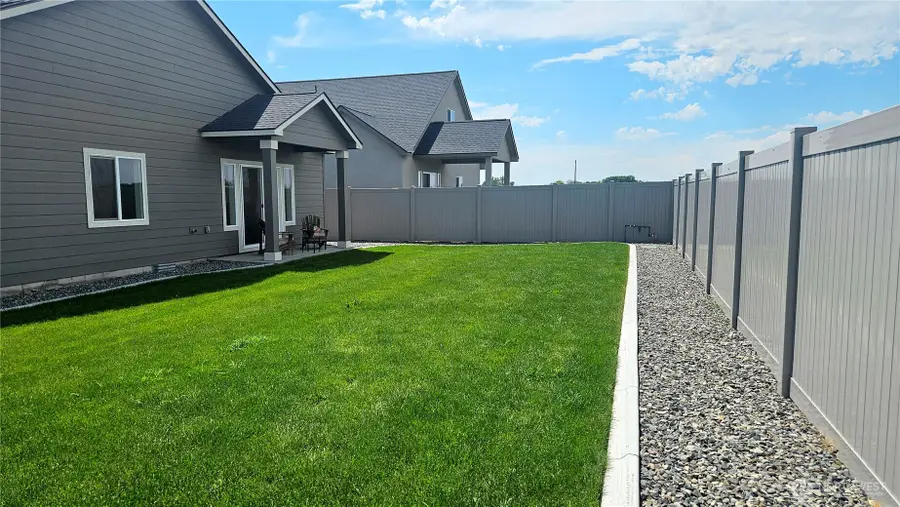 231 Schrute Road, Prosser, WA 99350 - #2