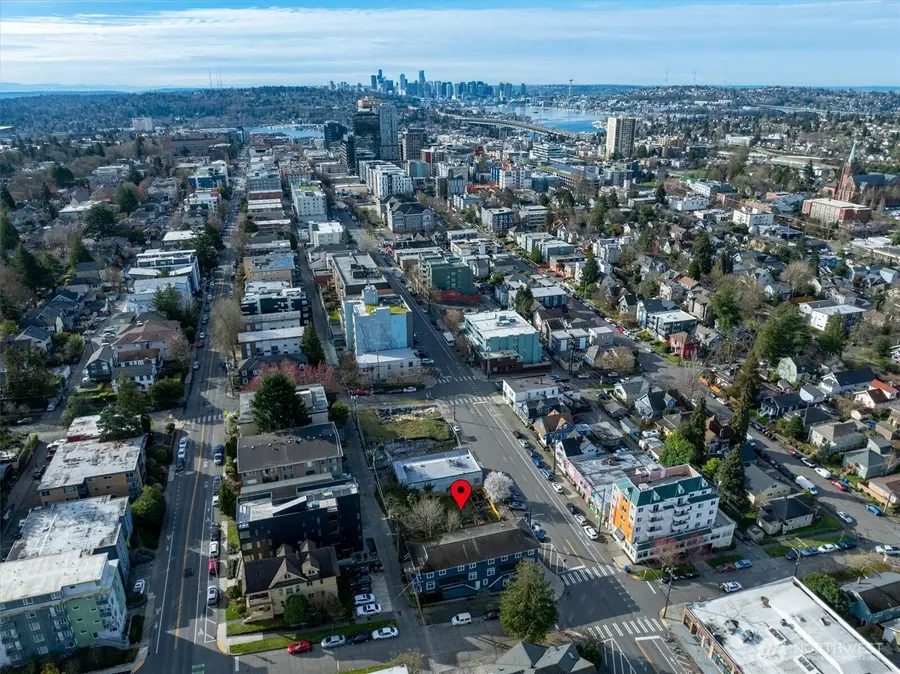 5520 University Way Ne #9-10, Seattle, WA 98105 - #3