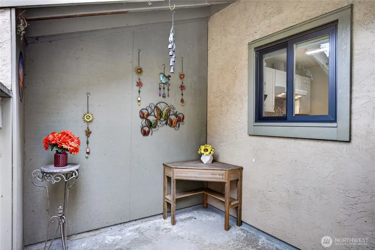 10037 NE 138th Place #D2, Kirkland, WA 98034 - #1