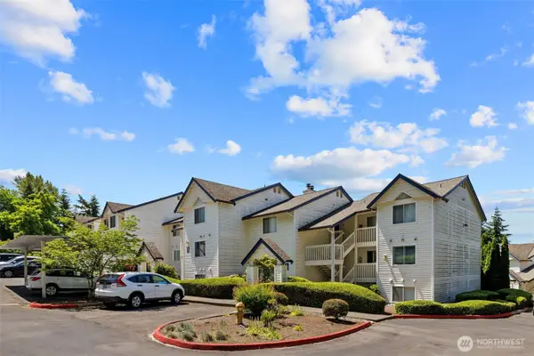 1900 NE 48th Street #E205, Renton, WA 98056