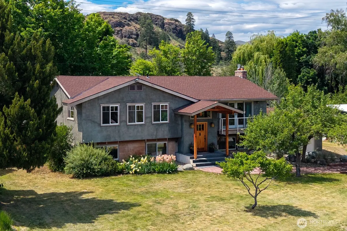 419 Bigelow St, Twisp, WA 98856 - #1