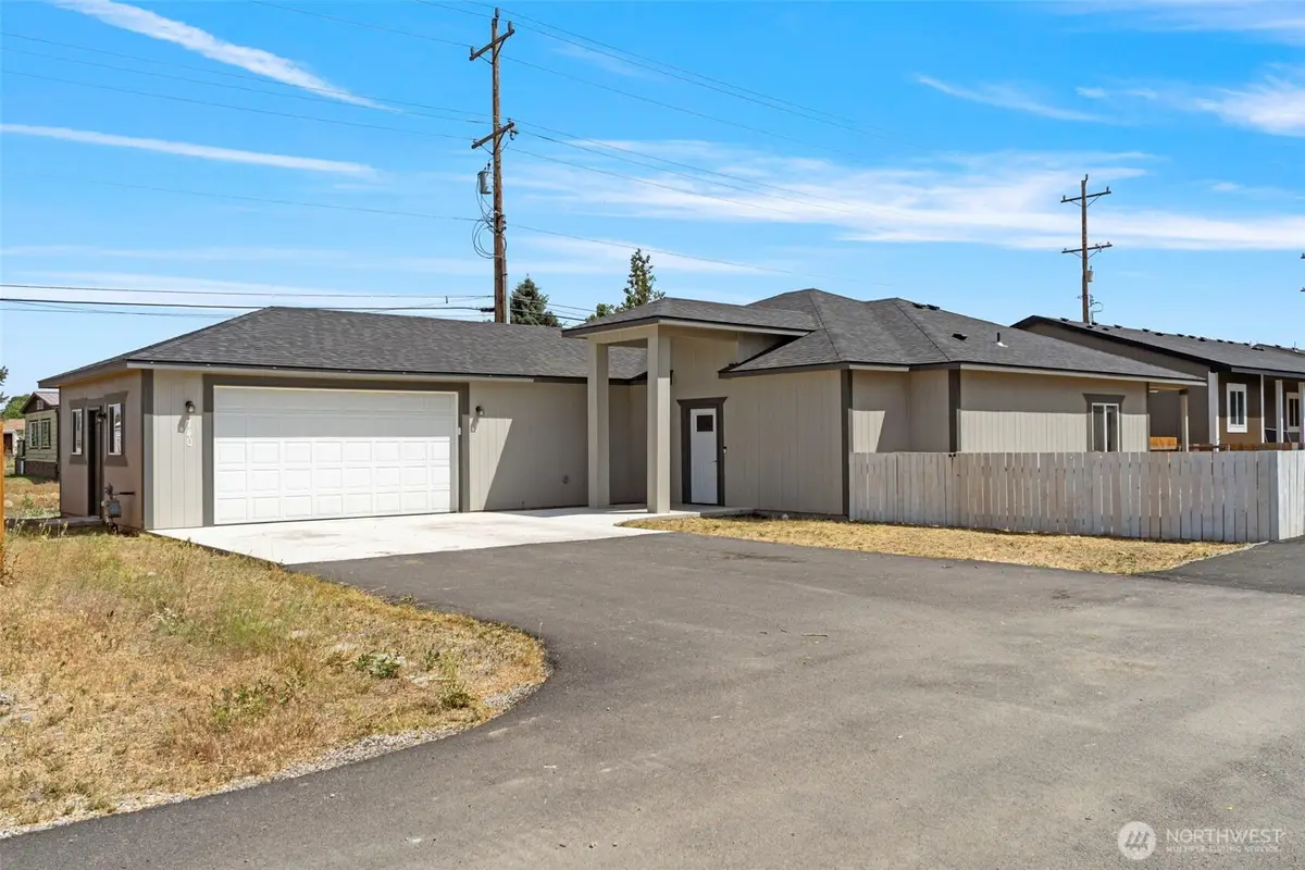 740 S Sixth Avenue, Connell, WA 99326 - #1