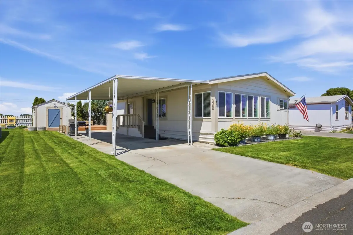 2240 W Broadway Avenue #209, Moses Lake, WA 98837 - #1