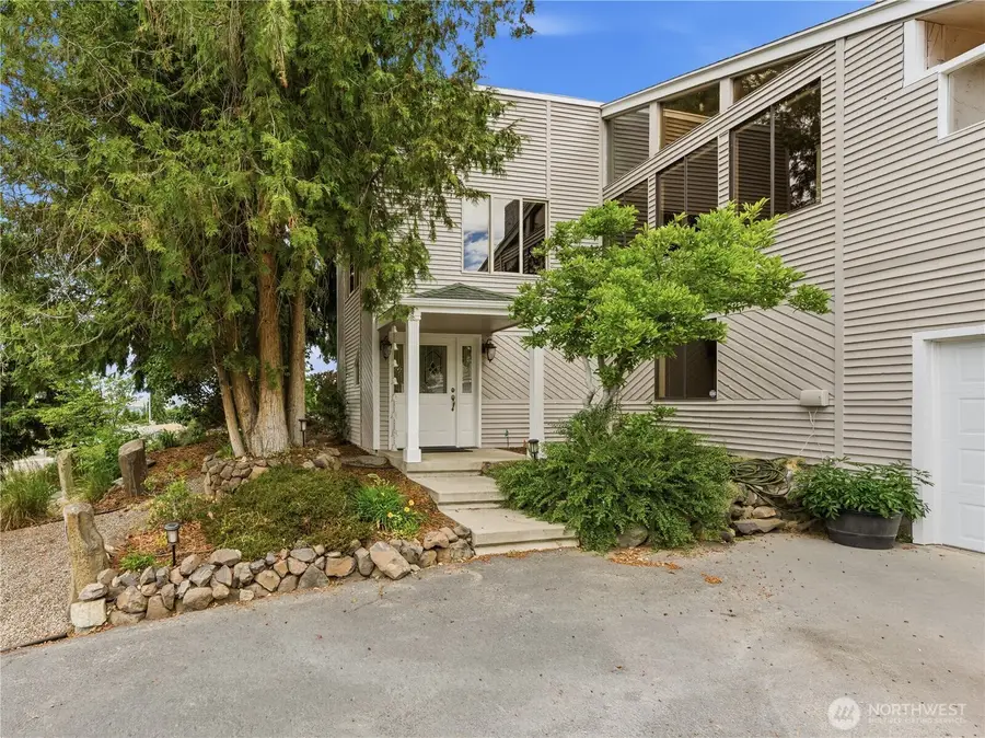 1950 Valley View Boulevard, East Wenatchee, WA 98802 - #2