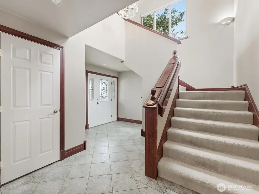 1950 Valley View Boulevard, East Wenatchee, WA 98802 - #3