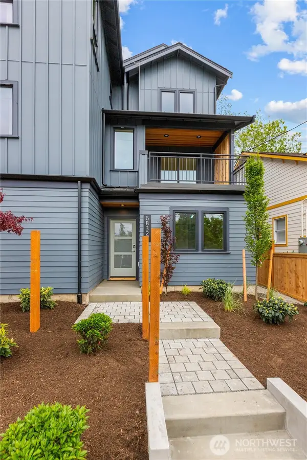6832 47th Avenue Ne, Seattle, WA 98115