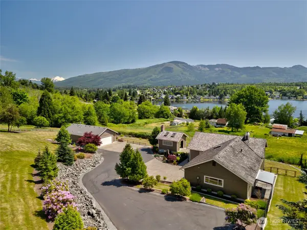 17441 Lake Terrace Place, Mount Vernon, WA 98274