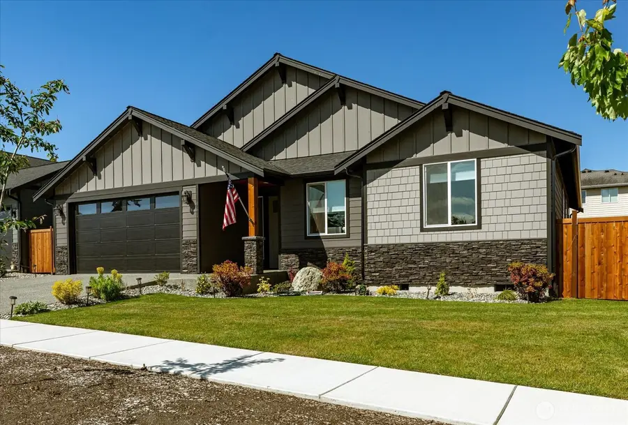 961 NW Shire Street, Oak Harbor, WA 98277 - #2