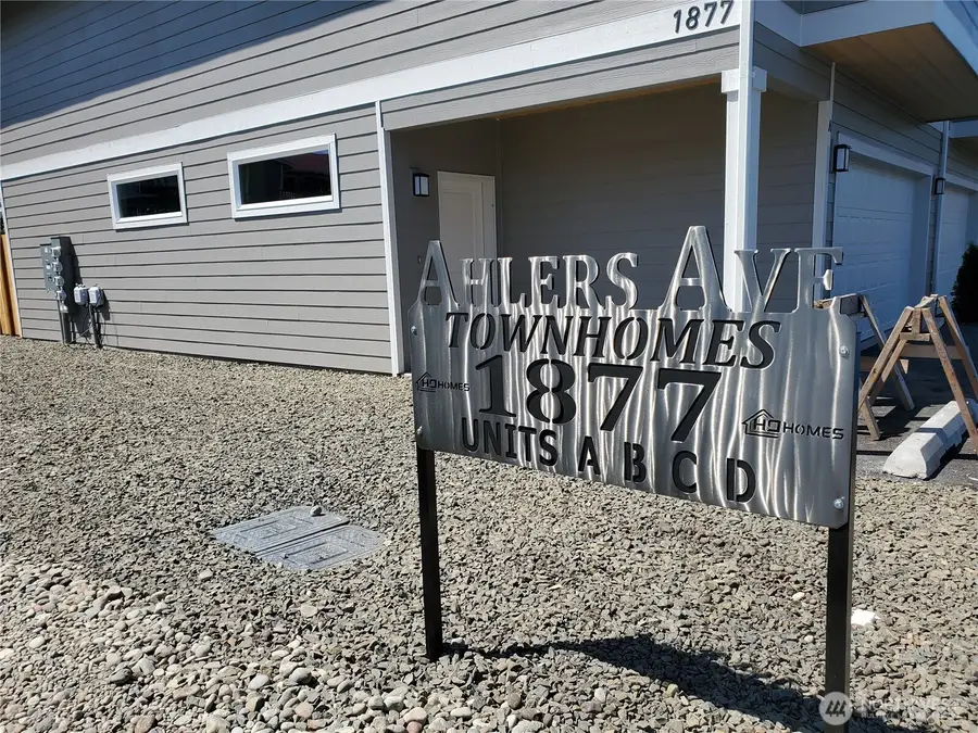 1877 Ahlers Avenue, Centralia, WA 98531 - #2