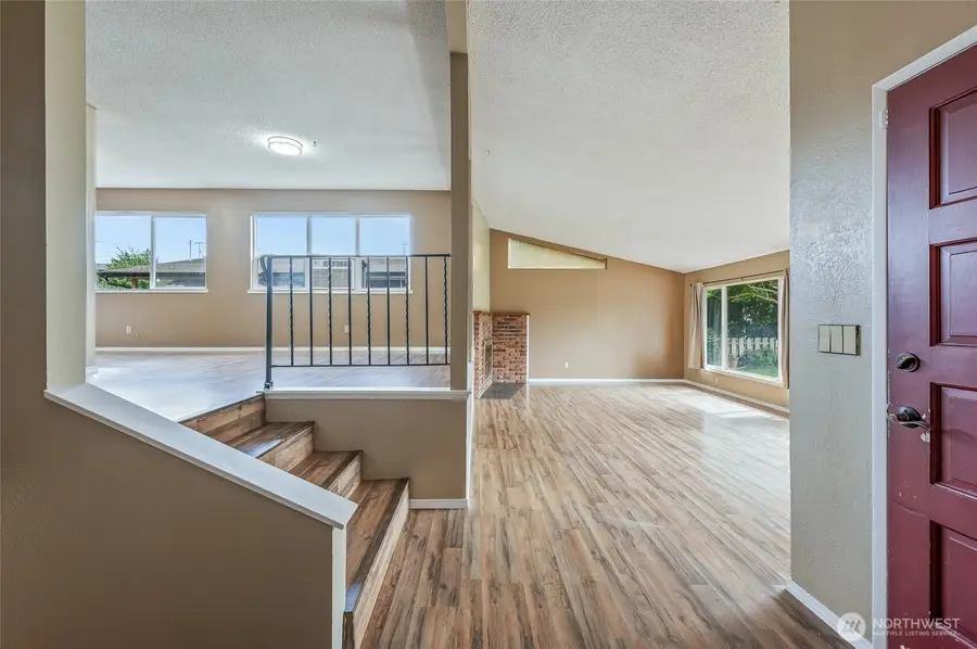 1127 S Miller Street, Wenatchee, WA 98801 - #2