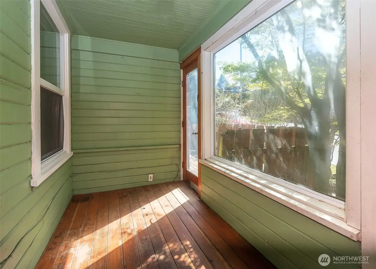 2214 N 60th Street, Seattle, WA 98103 - #1