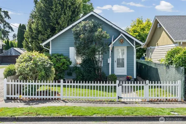 706 3rd Street Sw, Puyallup, WA 98371