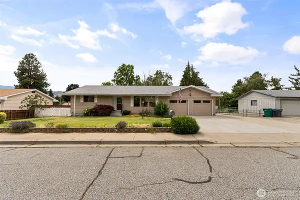 60 N Green Place, East Wenatchee, WA 98802