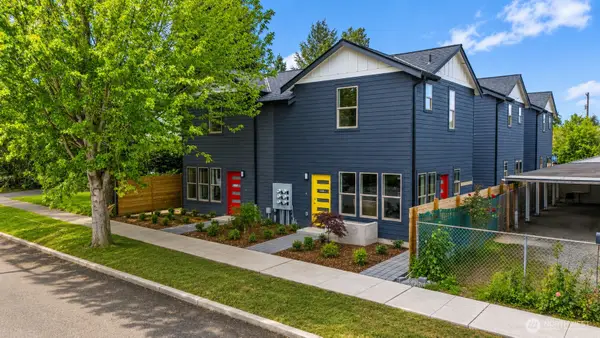 4416 S Frontenac Street #B, Seattle, WA 98118
