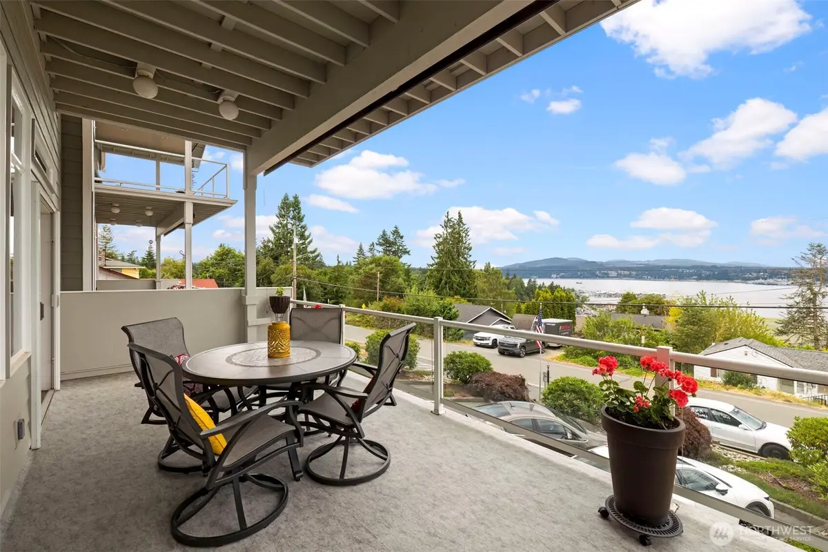 219 Tracy Avenue N #202, Port Orchard, WA 98366 - #1