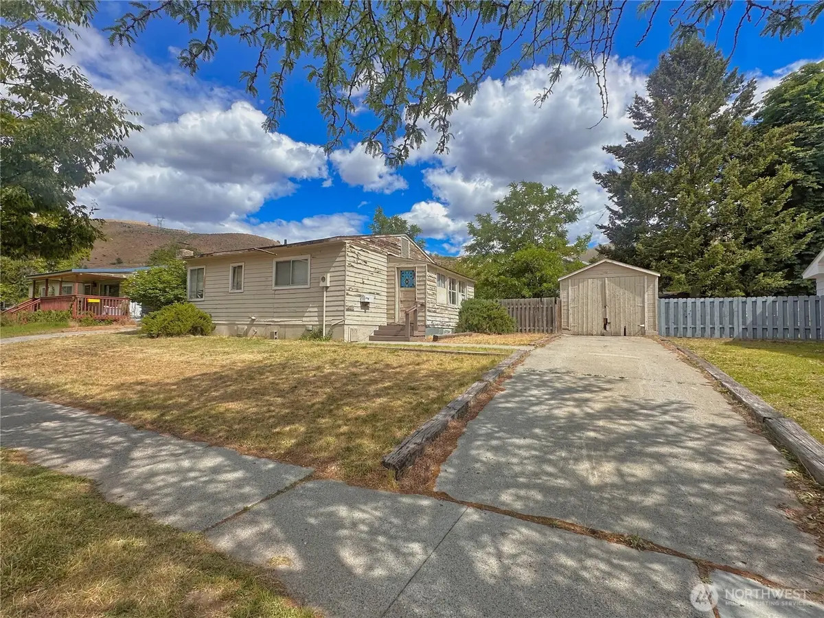 1027 Camas Street, Coulee Dam, WA 99116 - #1
