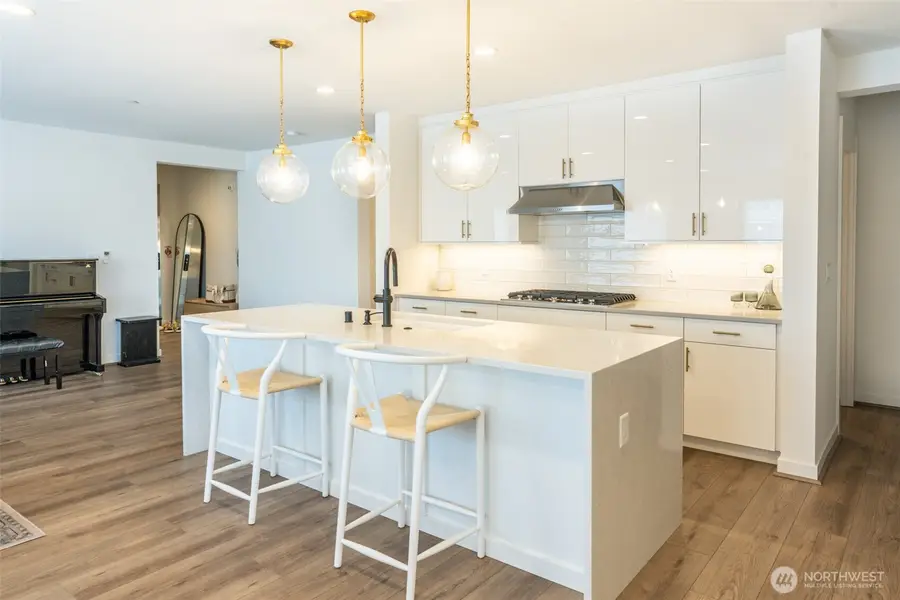 15558 NE 15th Place #301, Bellevue, WA 98007 - #2