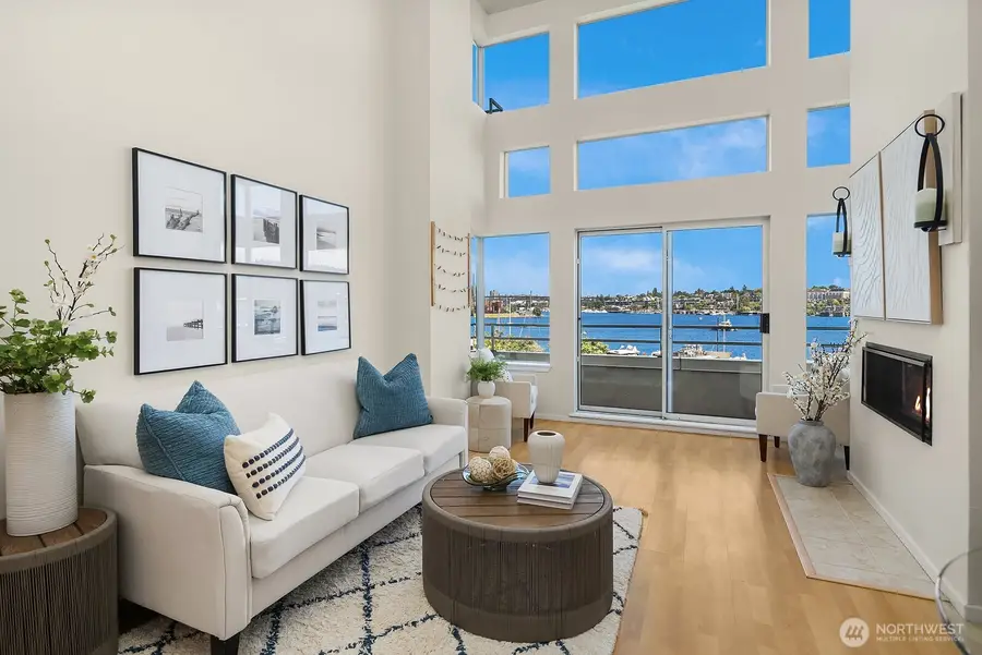 2400 8th Avenue N #2, Seattle, WA 98109 - #2