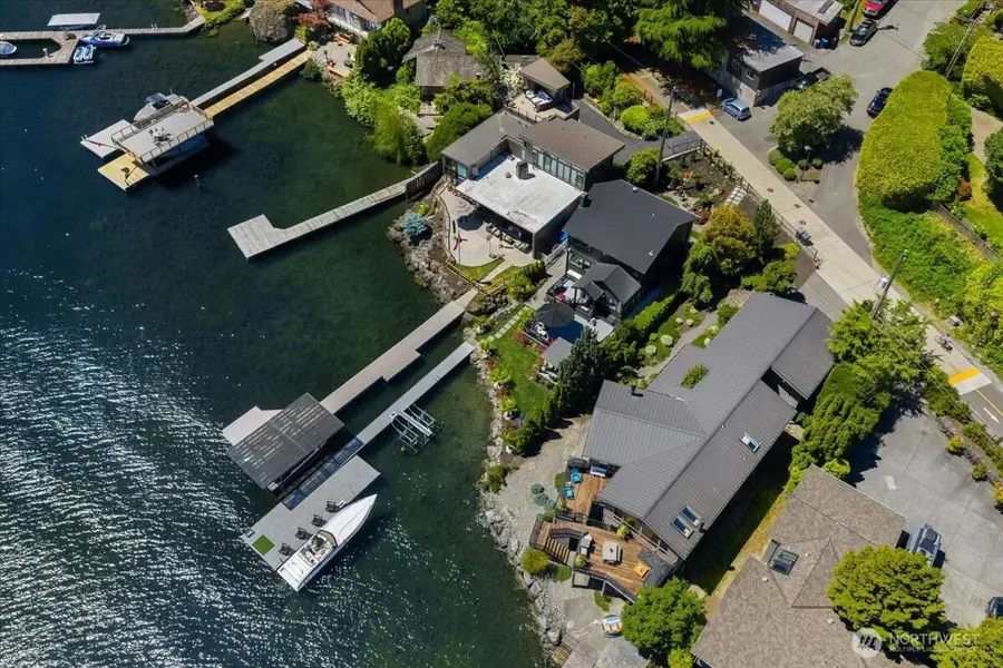 15038 Beach Drive Ne, Lake Forest Park, WA 98155 - #2