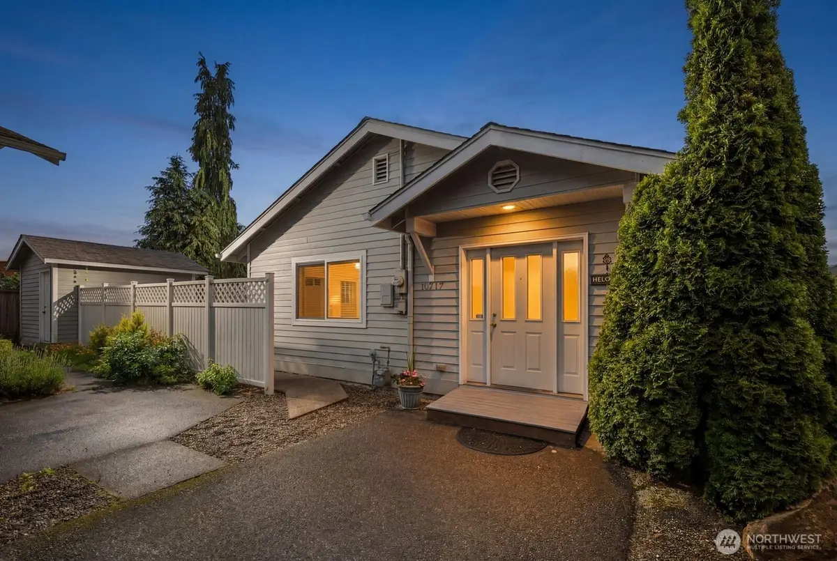 10717 Phinney Avenue N, Seattle, WA 98133 - #1