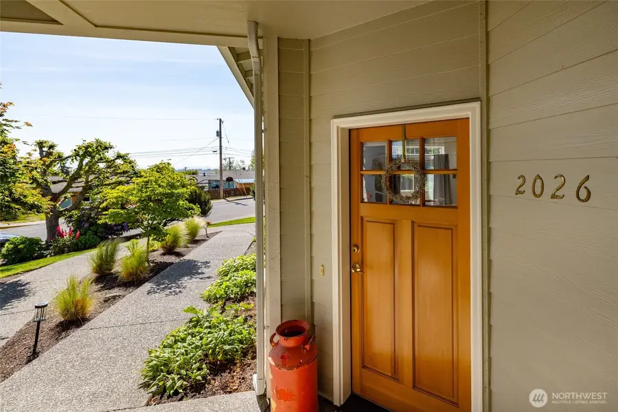 2026 I Avenue #2, Anacortes, WA 98221 - #2