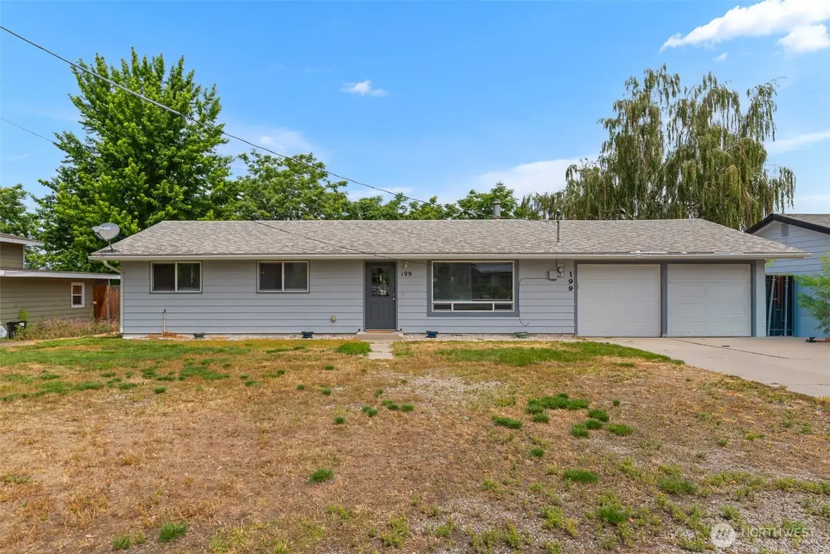 199 1 Street Se, East Wenatchee, WA 98802 - #1