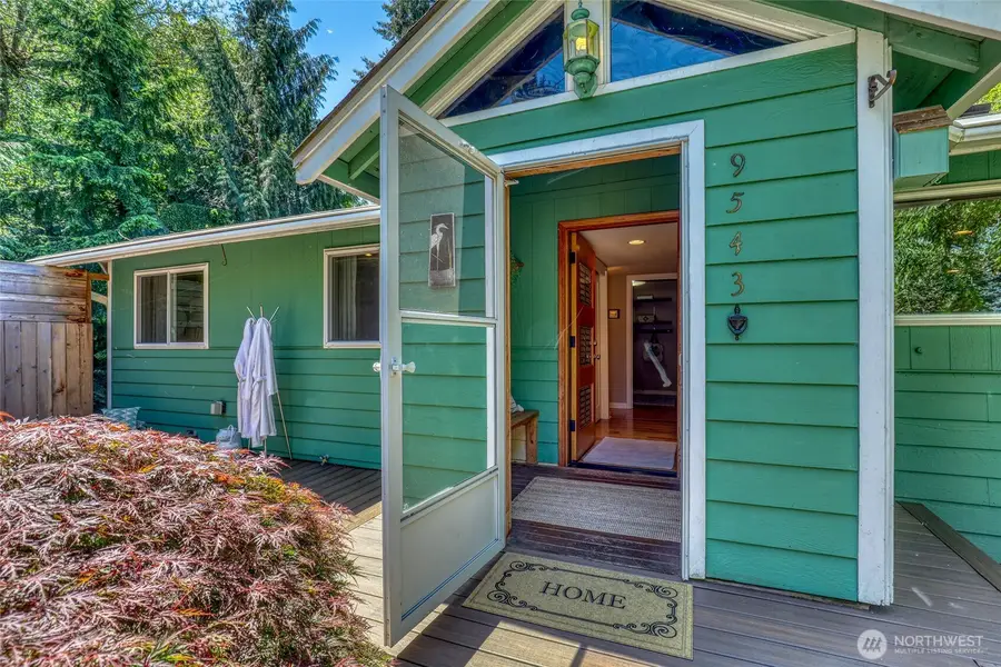 9543 46th Avenue Ne, Seattle, WA 98115 - #3