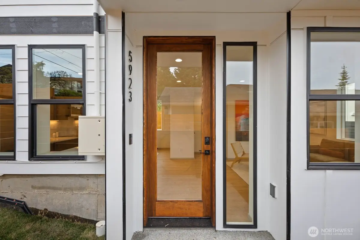5923 32nd Avenue Sw, Seattle, WA 98126 - #1
