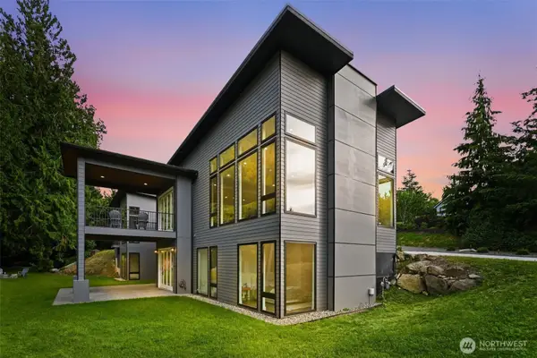 24068 Nookachamp Hills Drive, Mount Vernon, WA 98274