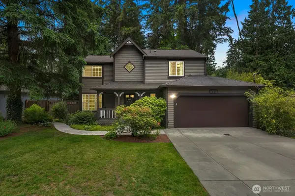 7825 NE 140th Place, Kirkland, WA 98034