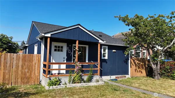 807 Georgiana St, Port Angeles, WA 98362