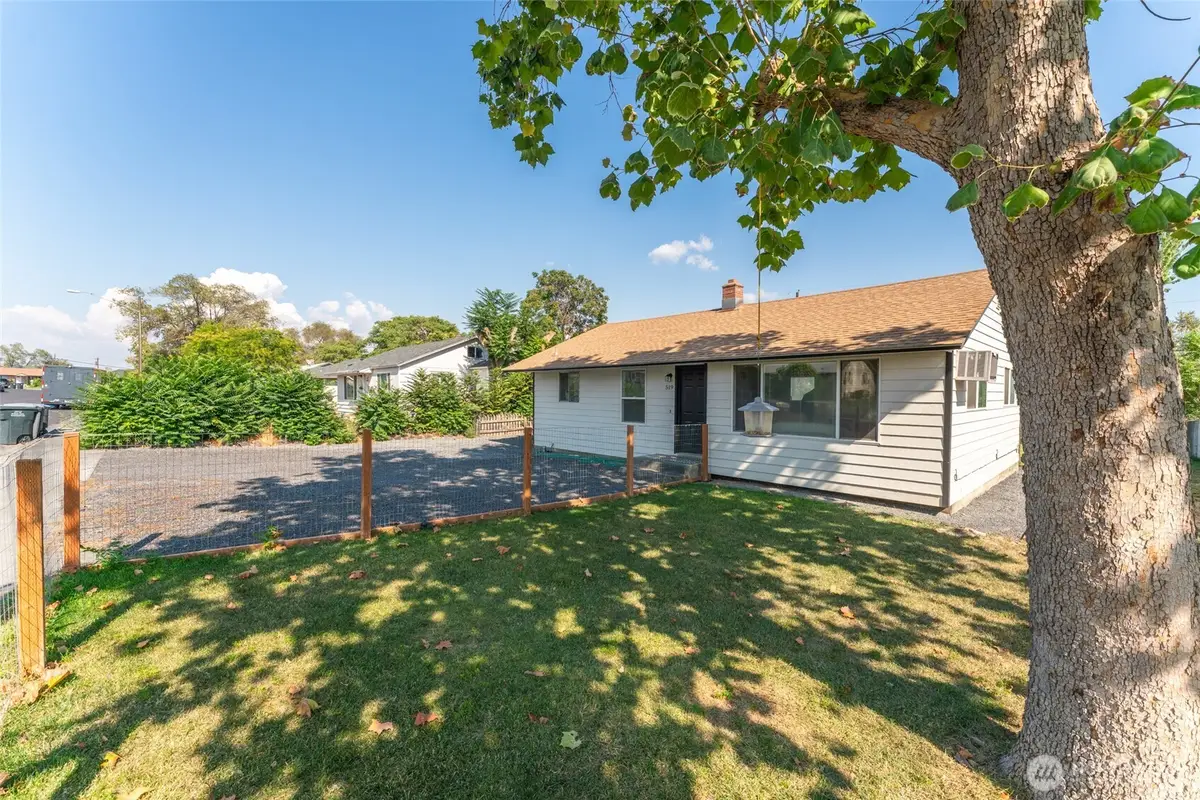 519 N Clark Road, Moses Lake, WA 98837 - #1