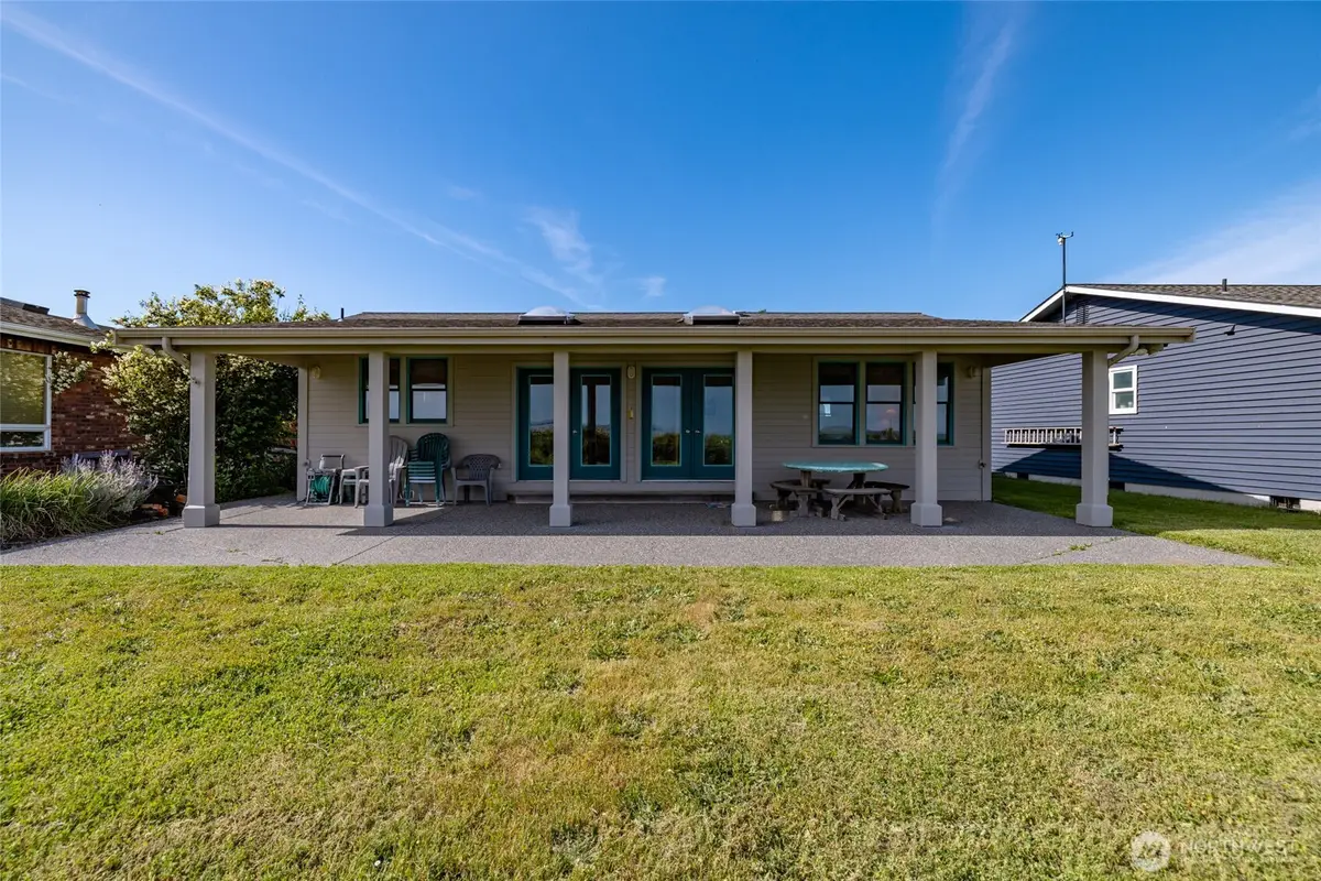 754 Livingston Bay Shore Drive, Camano Island, WA 98282 - #1