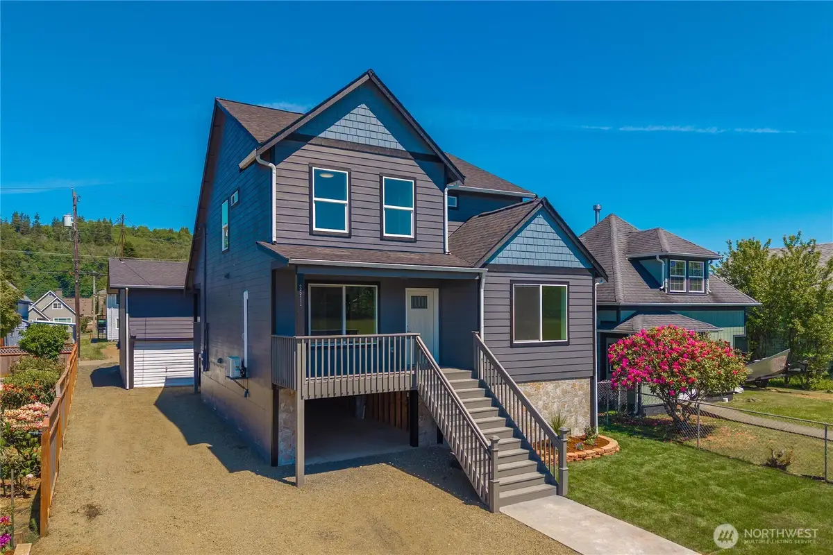 2511 Bay Avenue, Hoquiam, WA 98550 - #1
